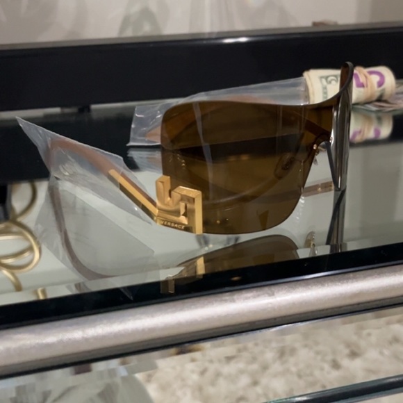 Versace Woman Sunglasses - Picture 7 of 9
